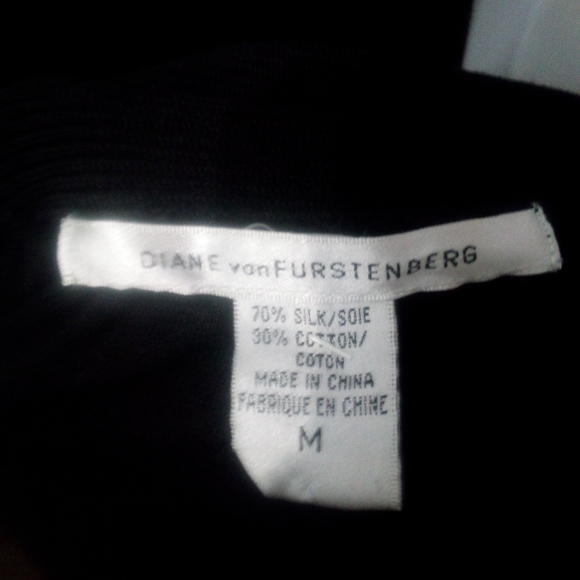 Diane Von Frustenberg Wrap Top Size M - Picture 2 of 6